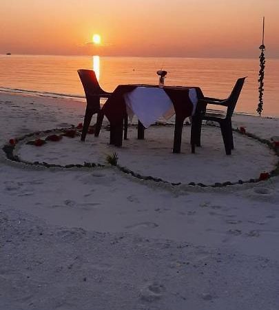 Rashuthere Maldives Rasdhoo Exterior photo